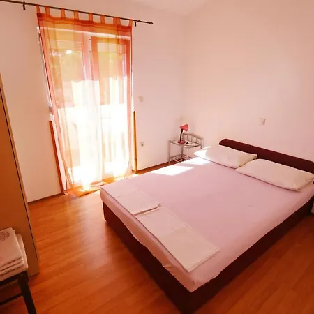 Buca بيوغْغاد نا موغو