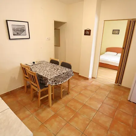 Buca Apartment