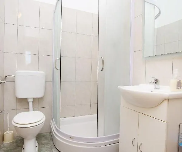 Buca 비오그라드나모루