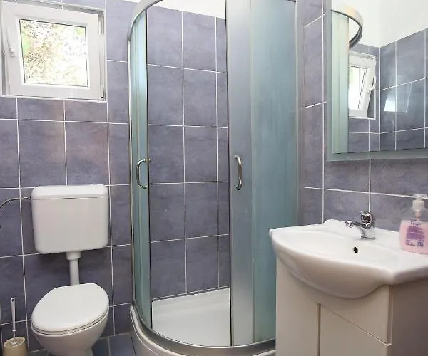 Buca 비오그라드나모루